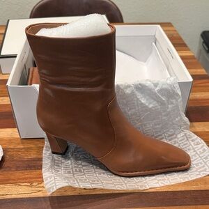 Steve Madden Fare Tan Leather Boots